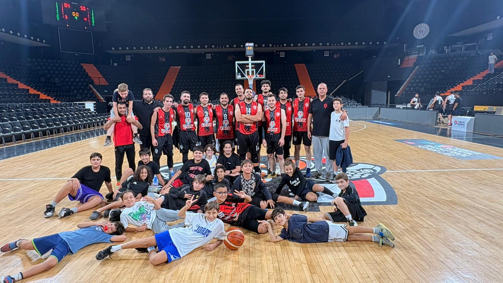 Mersin Gençlerbirliği Basketbol Takımı