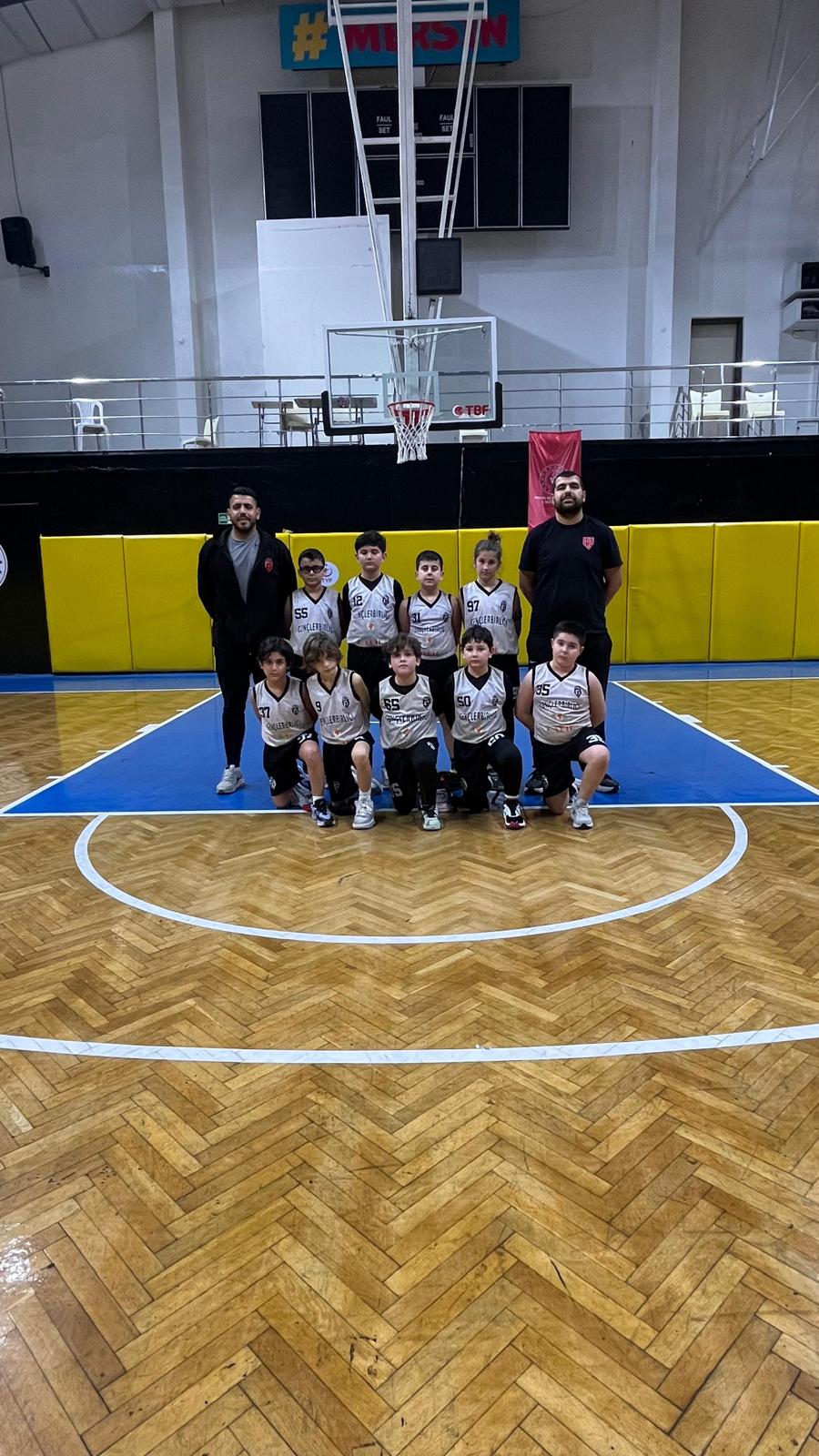 Mersin Gençlerbirliği Basketbol Takımı