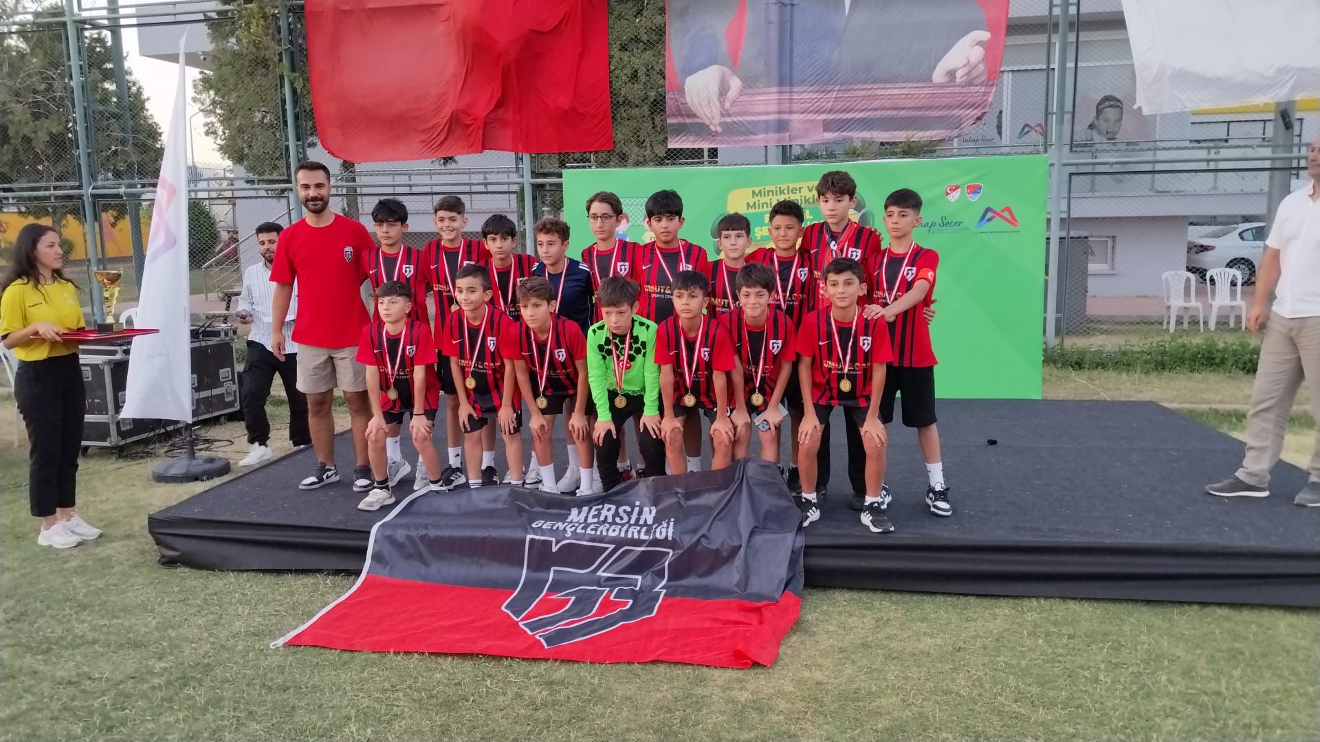 Mersin Gençlerbirliği Futbol Takımı