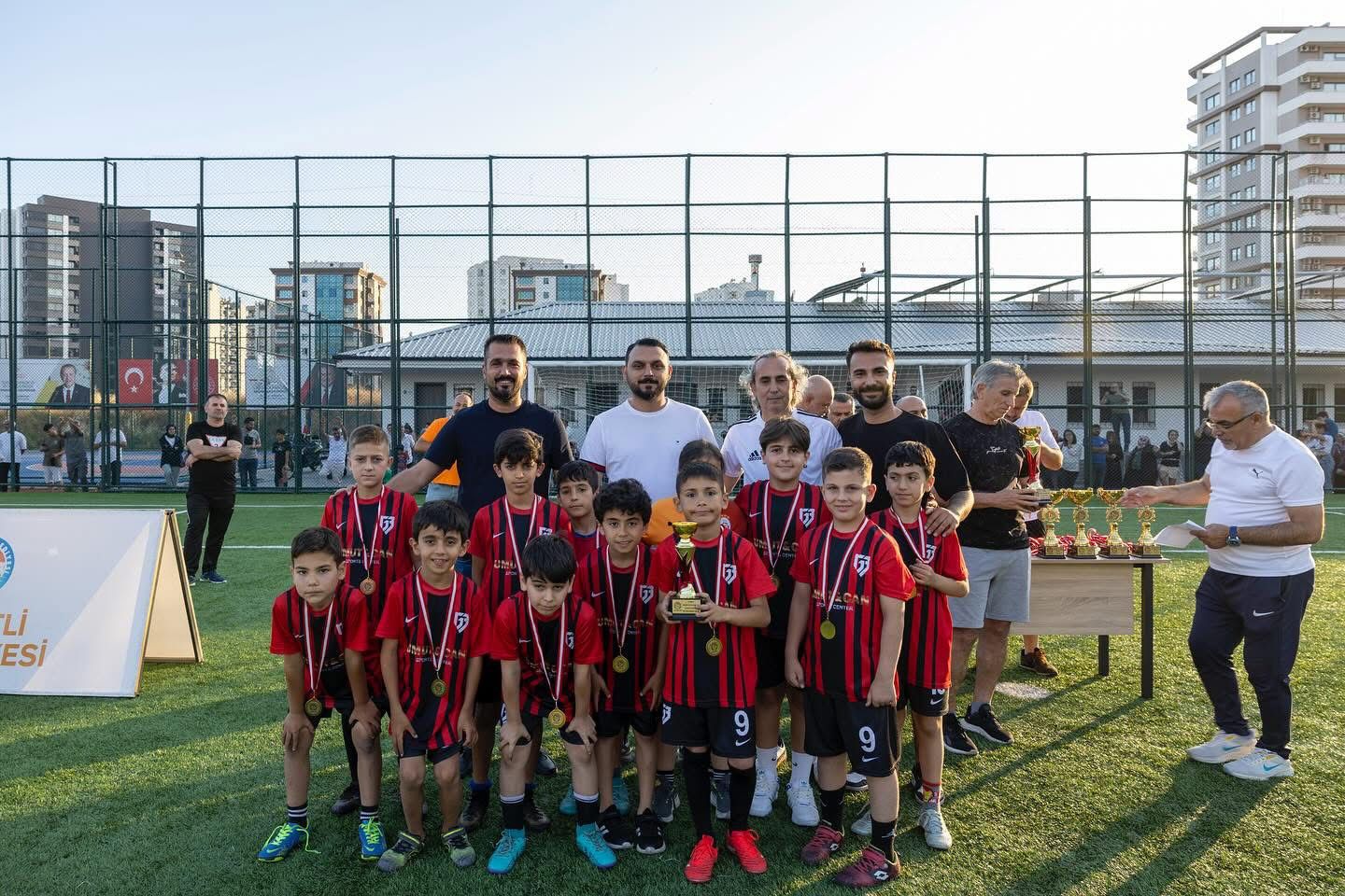 Mersin Gençlerbirliği Futbol Takımı