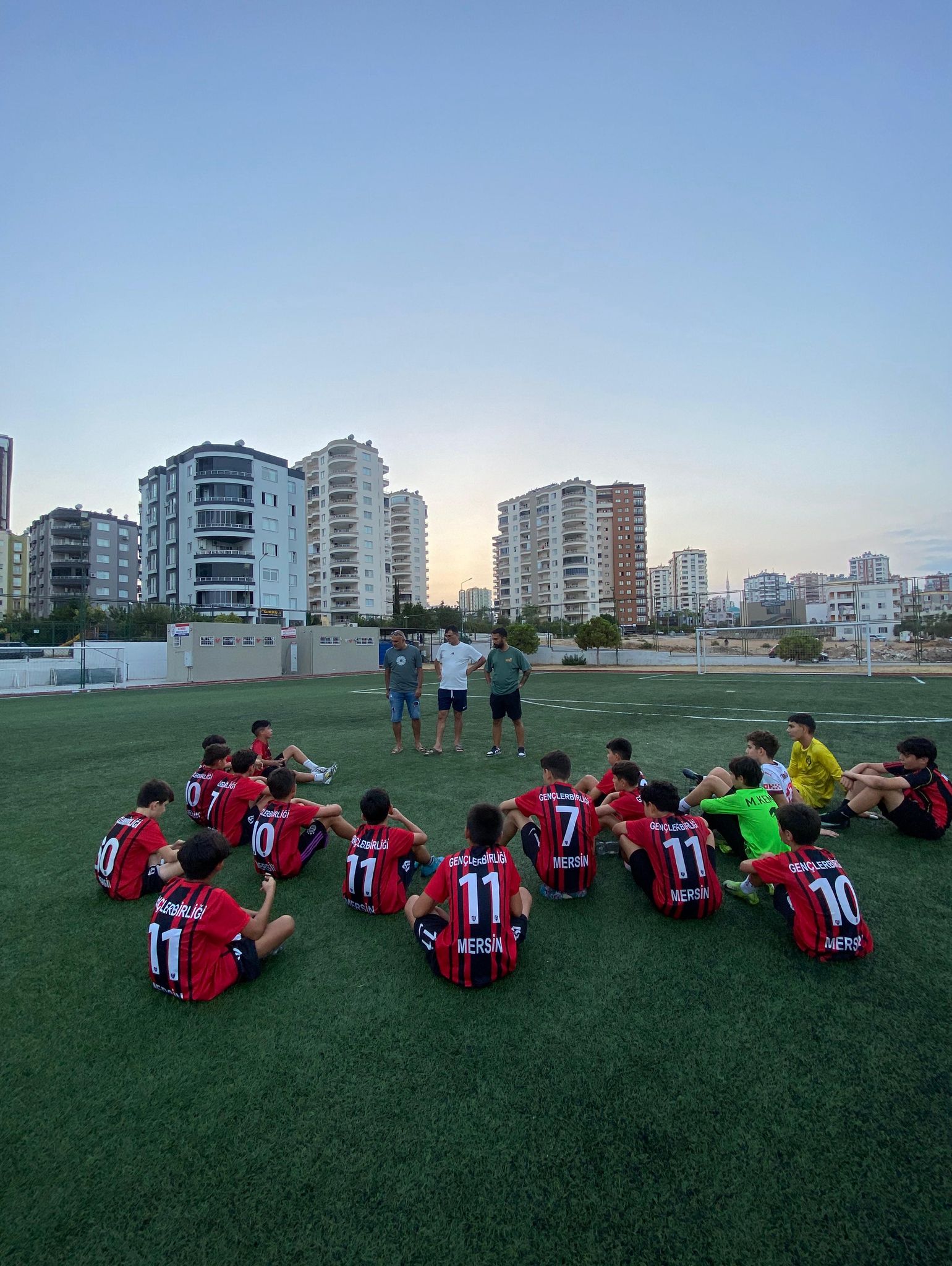 Mersin Gençlerbirliği Futbol Takımı