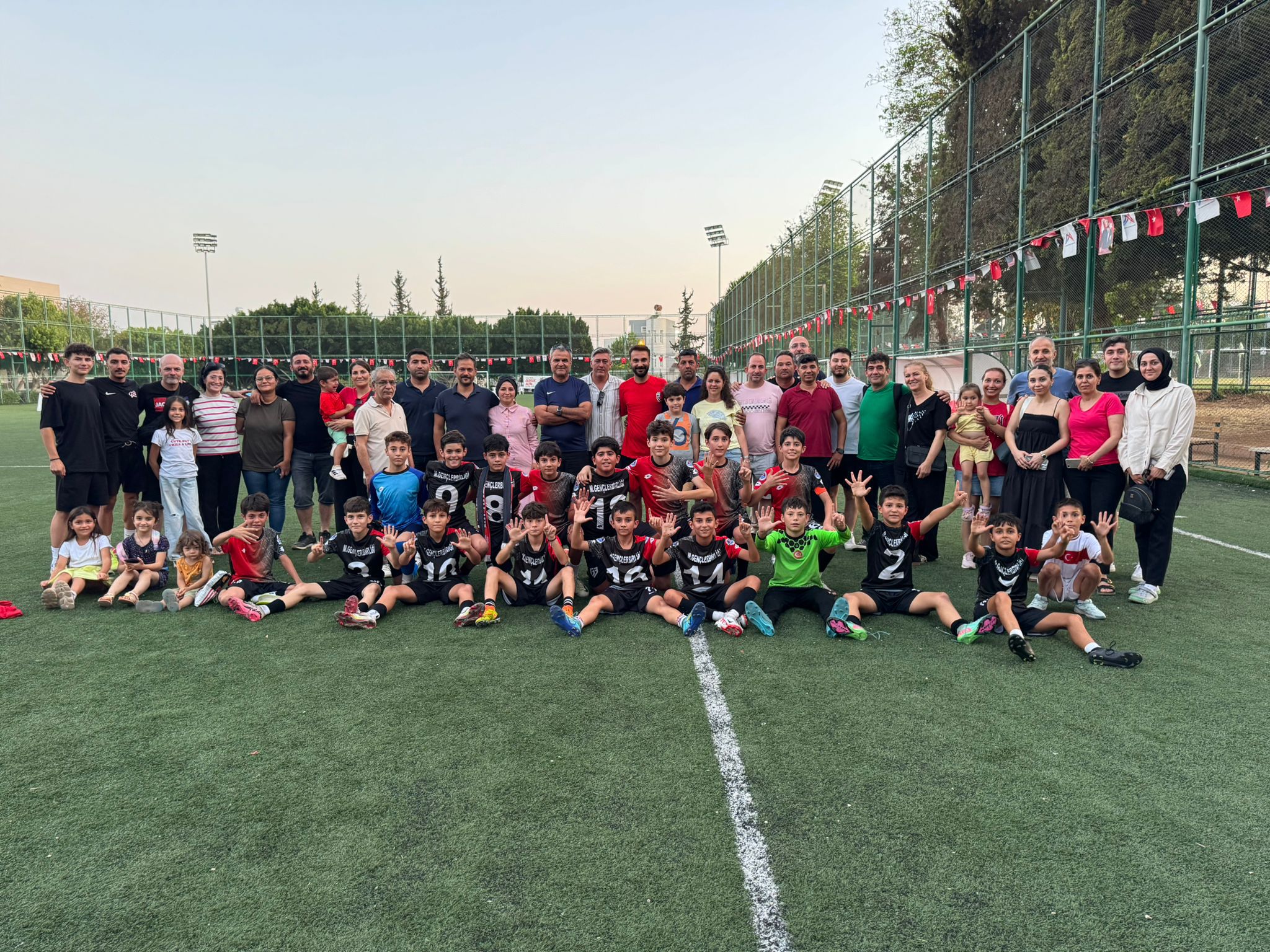 Mersin Gençlerbirliği Futbol Takımı