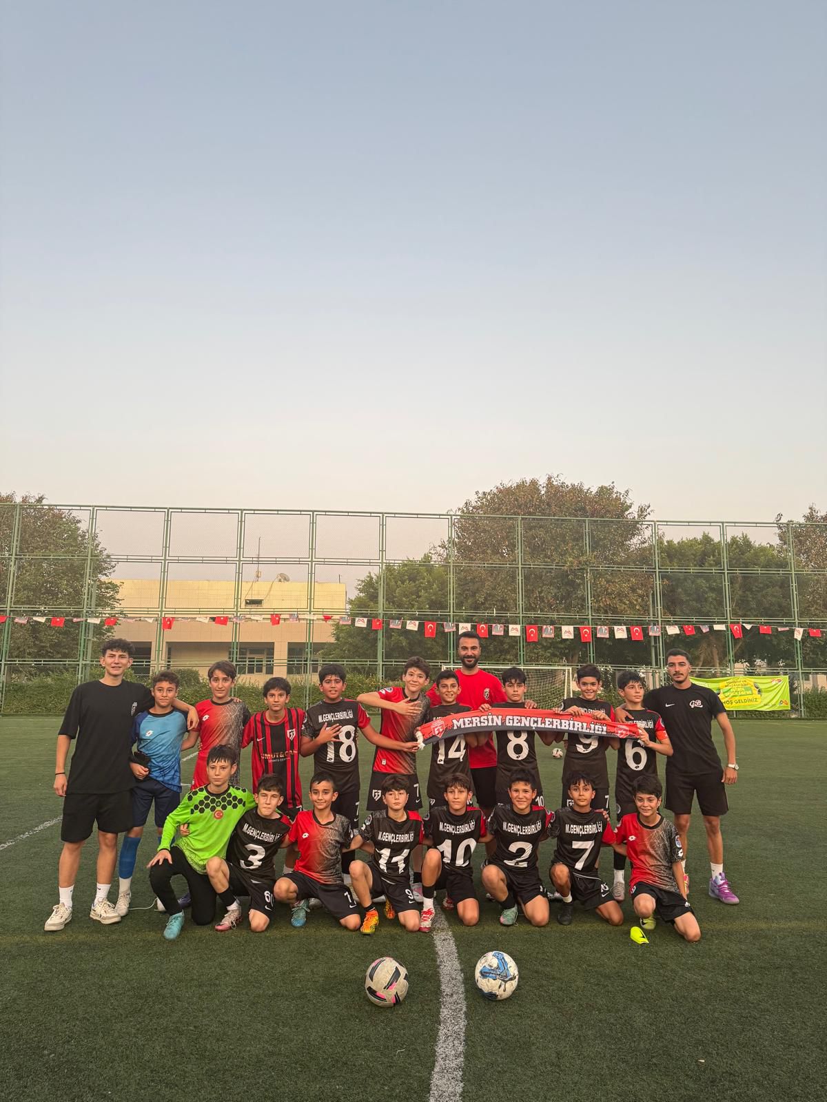 Mersin Gençlerbirliği Futbol Takımı